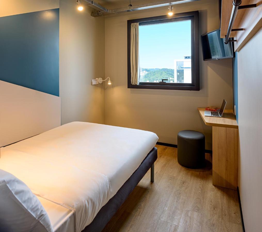 Ibis Budget Balneario Camboriu Exterior photo
